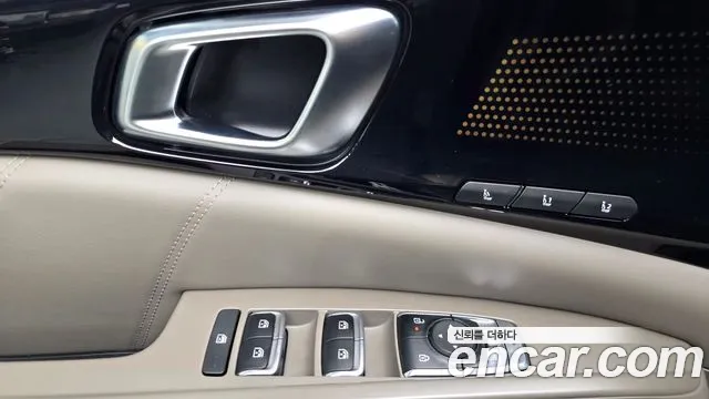 Kia Canival — Фото автомобиля 27