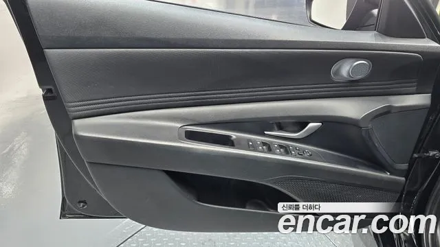 Hyundai Avante CN7 — Фото автомобиля 13