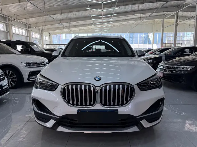 BMW X1 — Фото автомобиля 2