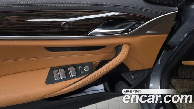 BMW 5 Series G30 — Фото автомобиля 28