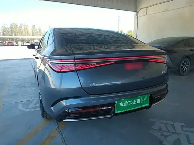 BYD Seal 07 DM-i — Фото автомобиля 4