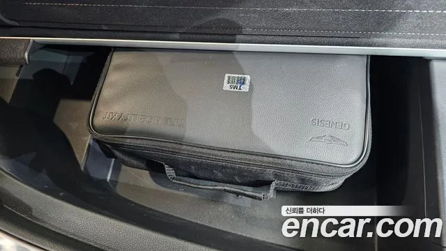 Genesis GV80 2.5T Бензин AWD — Фото автомобиля 9