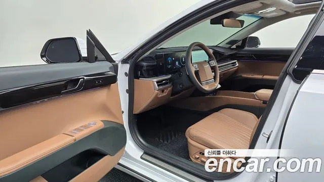 Hyundai Grandeur GN7 — Фото автомобиля 15