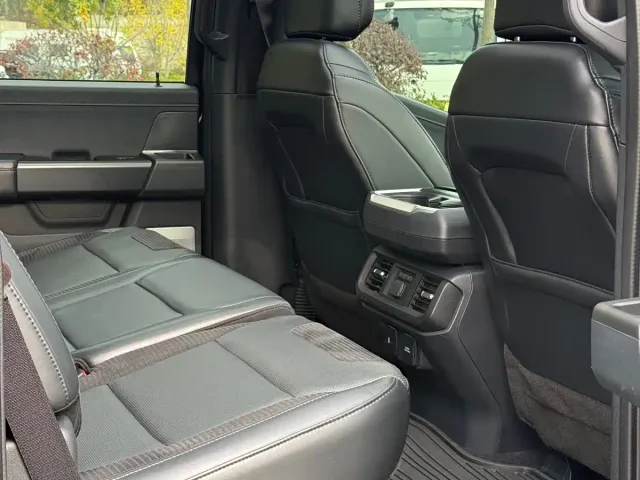 Ford F-150 Raptor — Фото автомобиля 9