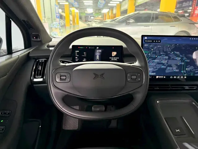 Xpeng P7+ — Фото автомобиля 18