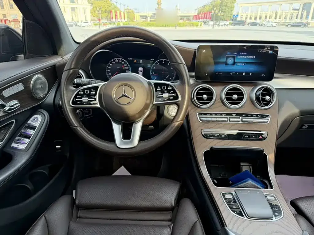 Mercedes-Benz Mercedes-Benz GLC 2022 Third Facelift GLC 300 L 4MATIC Luxury Model — Фото автомобиля 10