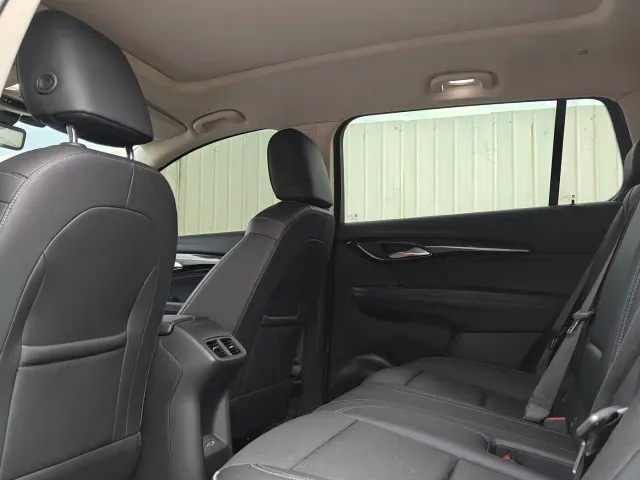 Buick Envision Plus — Фото автомобиля 8