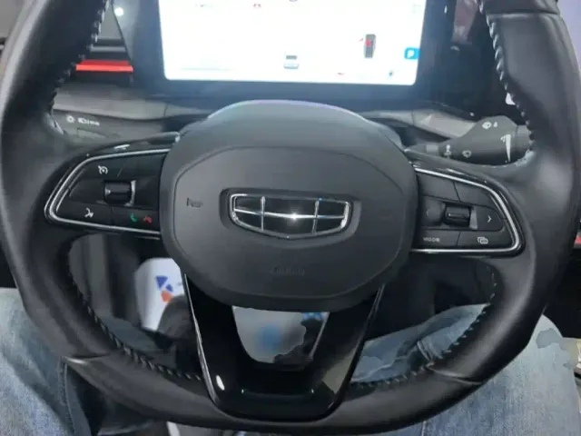 Geely Binrui — Фото автомобиля 10