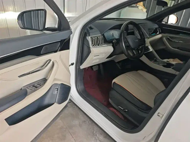 BYD Song PLUS — Фото автомобиля 15