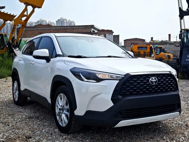 Toyota Corolla Cross — Фото автомобиля 2