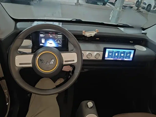 Wuling Hongguang Mini EV — Фото автомобиля 9