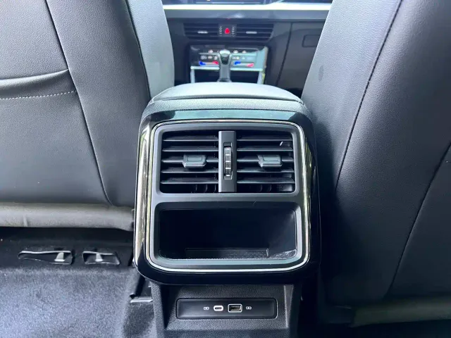 Volkswagen Passat — Фото автомобиля 13