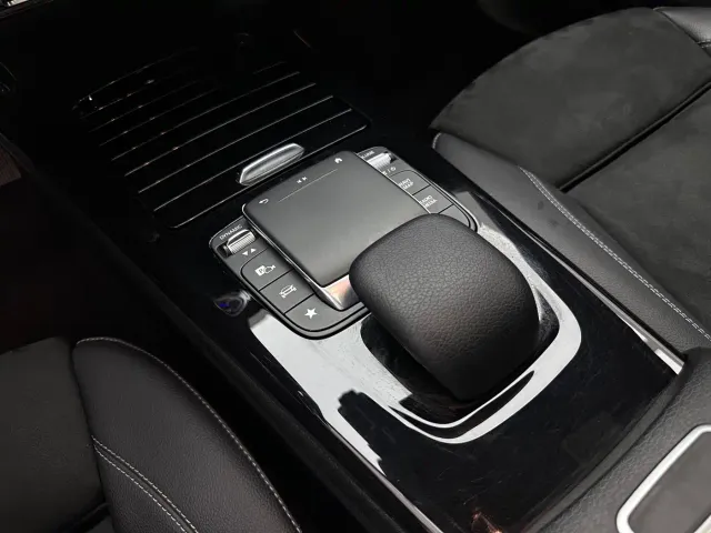 Mercedes-Benz A-Class — Фото автомобиля 13