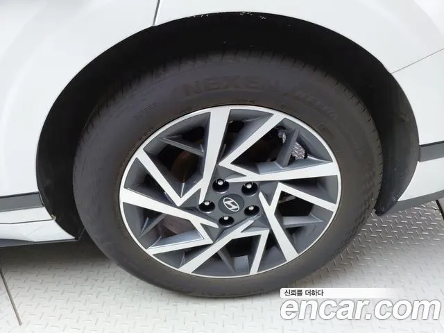 Hyundai Grandeur Grandeur (GN7) 2.5 Бензин 2WD — Фото автомобиля 21