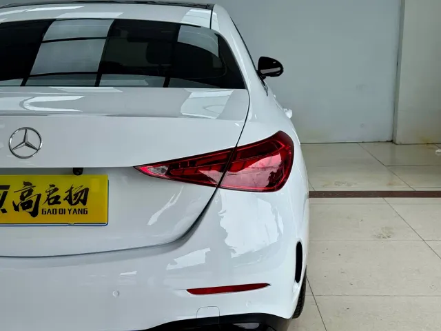 Mercedes-Benz C-Class — Фото автомобиля 23