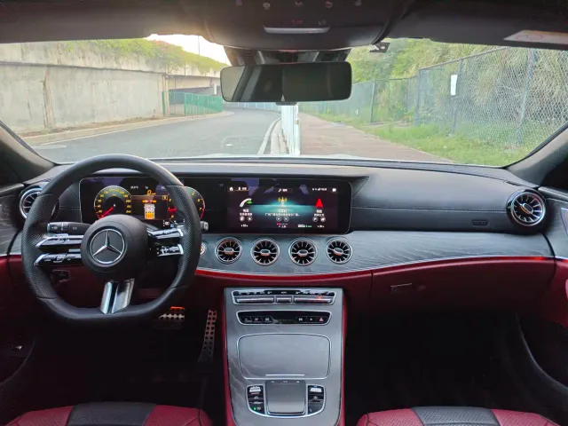 Mercedes-Benz CLS-Class — Фото автомобиля 13