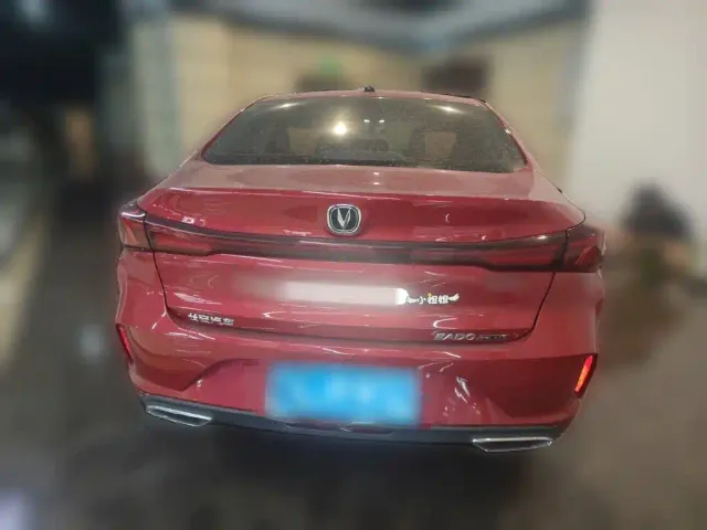 Changan Eado — Фото автомобиля 5