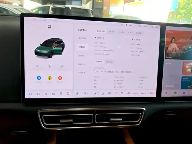 Li Auto L8 — Фото автомобиля 12