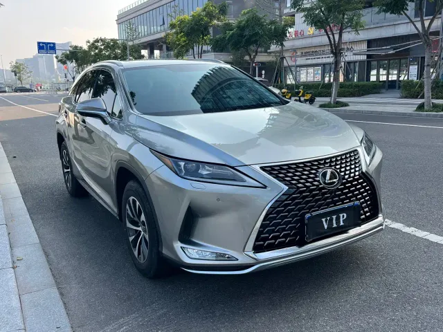 Lexus RX — Фото автомобиля 3