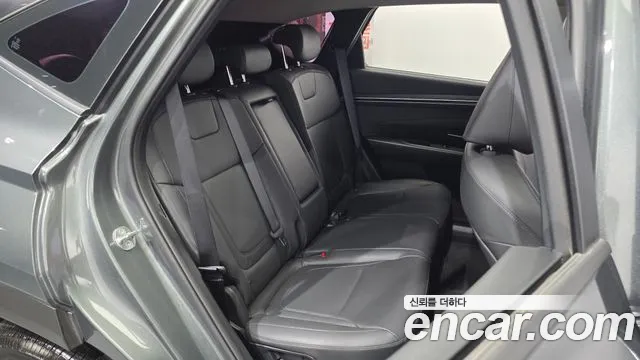 Hyundai Tucson Tucson (NX4) Дизель 2.0 2WD — Фото автомобиля 12
