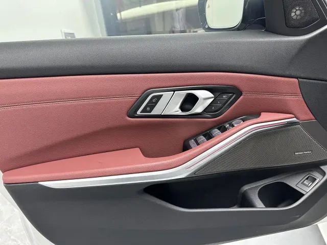 BMW 3 Series — Фото автомобиля 25