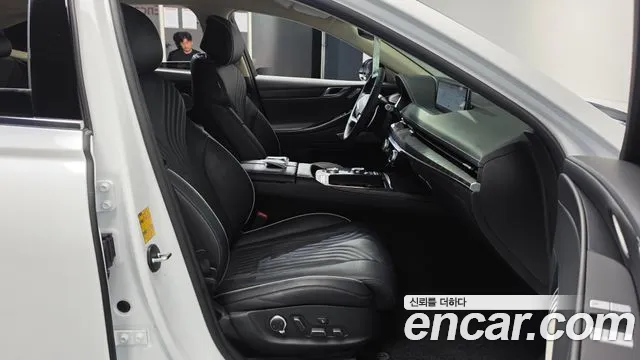 Genesis G80 RG3 — Фото автомобиля 16