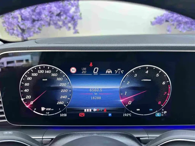 Mercedes-Benz GLE-Class — Фото автомобиля 25
