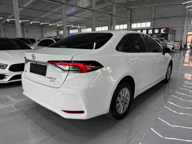 Toyota Corolla — Фото автомобиля 4