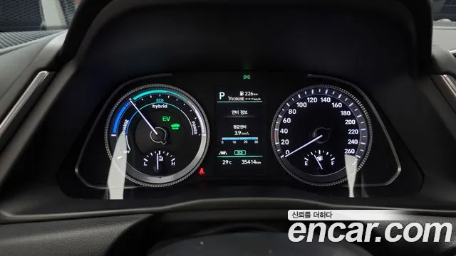 Hyundai Sonata — Фото автомобиля 5