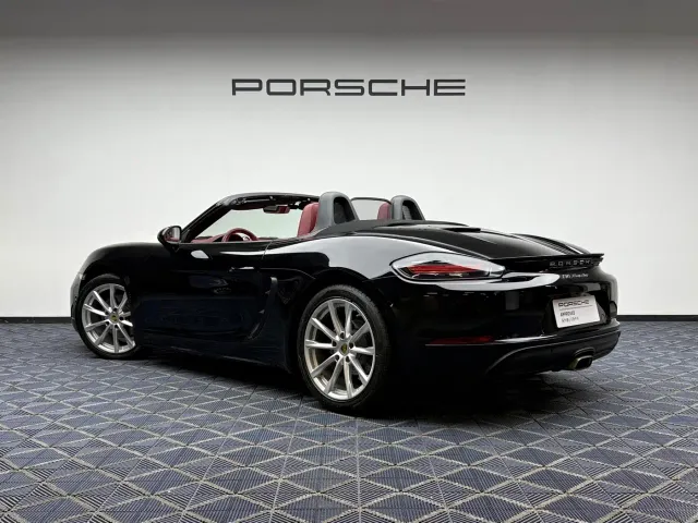 Porsche 718 — Фото автомобиля 7