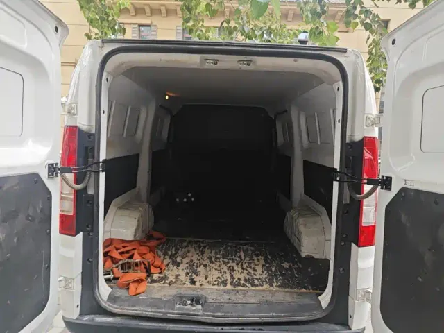 Ruichi New Energy EC75 — Фото автомобиля 15