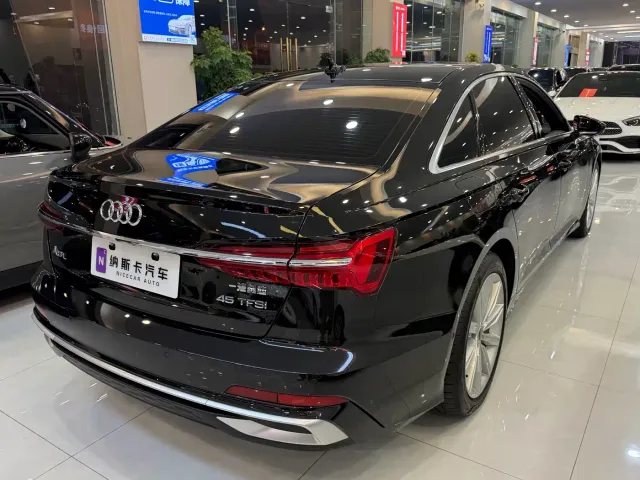 Audi A6L — Фото автомобиля 5