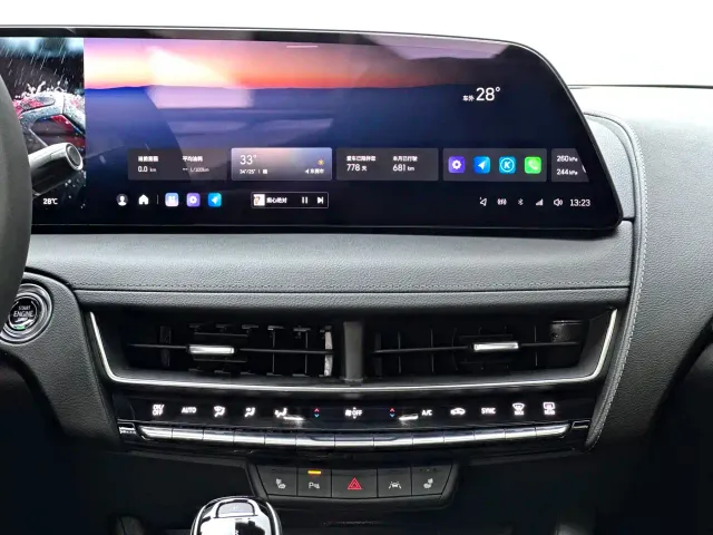 Cadillac CT5 — Фото автомобиля 9