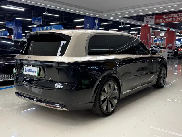 Li Auto L9 — Фото автомобиля 15