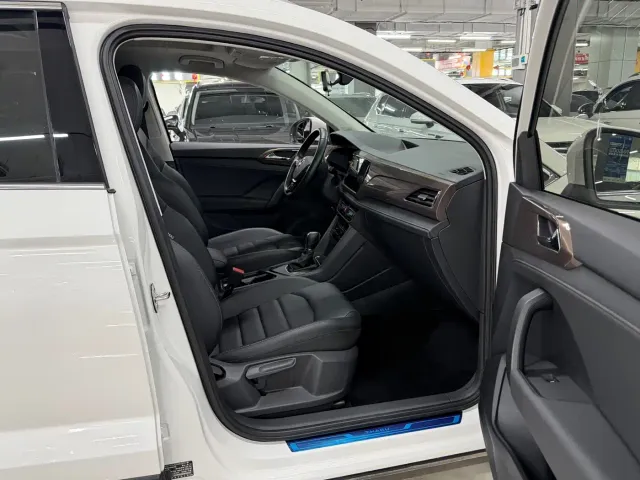 Volkswagen Tharu — Фото автомобиля 13