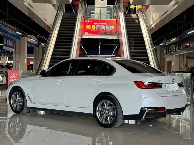 BMW i3 — Фото автомобиля 28