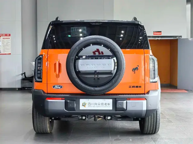 Ford Mustang NEV — Фото автомобиля 5
