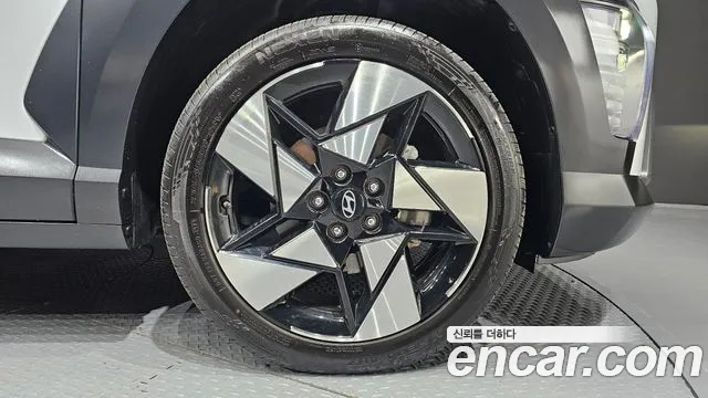 Hyundai Kona — Фото автомобиля 6