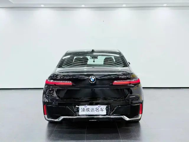 BMW 7 Series — Фото автомобиля 6