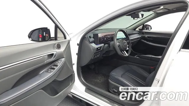 Hyundai Sonata — Фото автомобиля 15