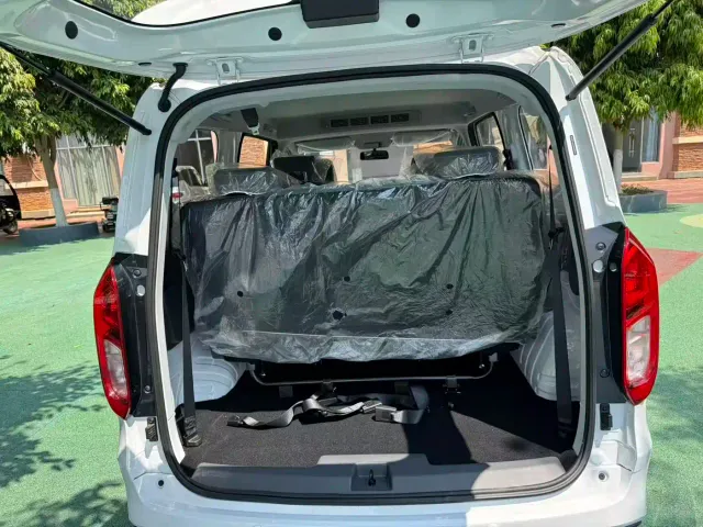 Wuling Hongguang — Фото автомобиля 15