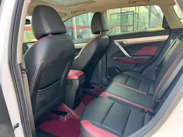 Geely Binyue 2021 1.4T DCT Diamond Edition — Фото автомобиля 8