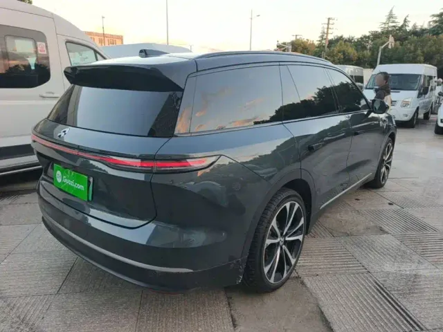 Nio ES8 — Фото автомобиля 6