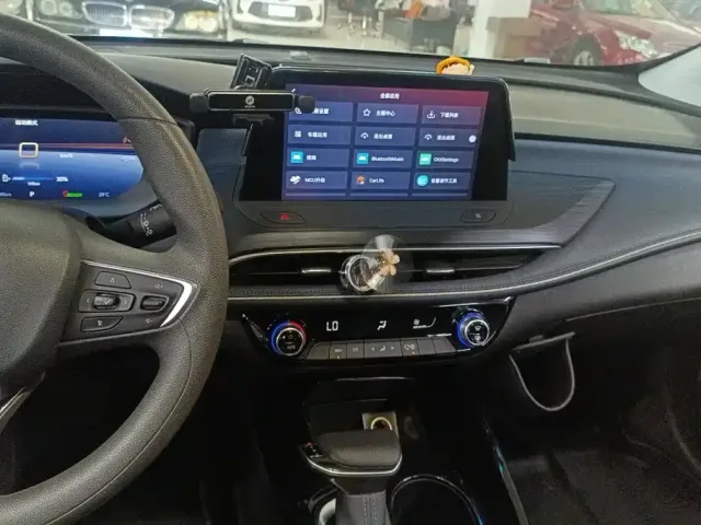 Buick Velite 6 — Фото автомобиля 13