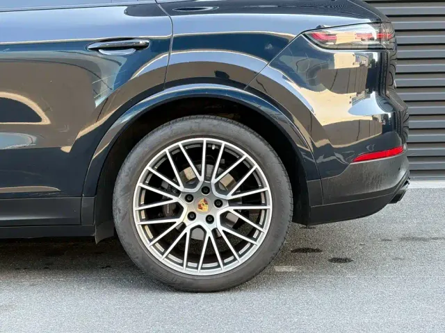 Porsche Cayenne — Фото автомобиля 5