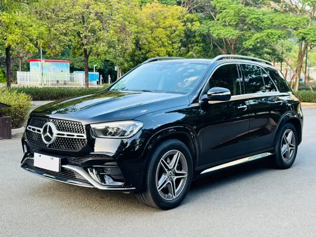 Mercedes-Benz GLE-Class — Фото автомобиля 3