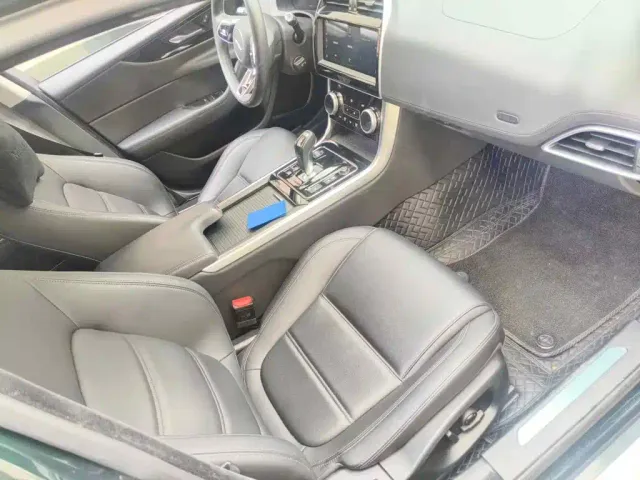 Jaguar XEL — Фото автомобиля 12