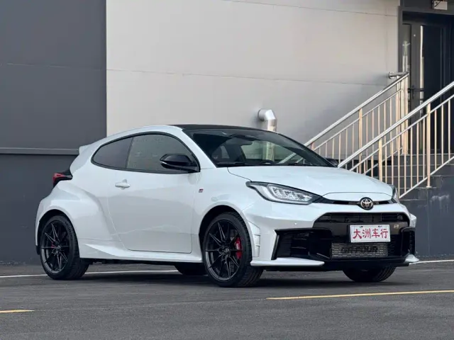Toyota GR YARIS — Фото автомобиля 3