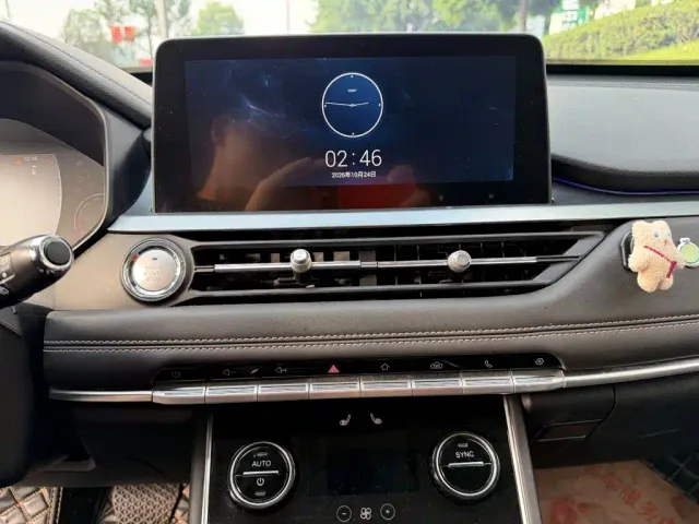 Chery Tiggo 8 — Фото автомобиля 10