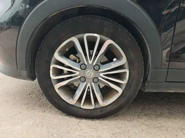 Leapmotor T03 — Фото автомобиля 22